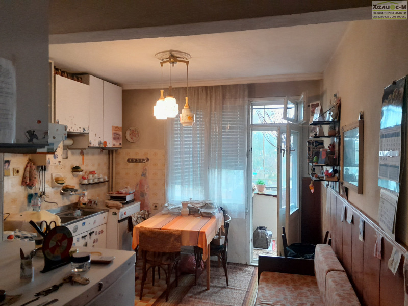 Продава 3-СТАЕН в град Монтана, Широк център - 86 кв.м / 125 000 € » 244 478.75 лв., ХЕЛИОС-М