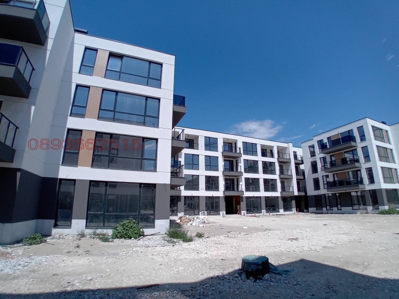 Продава  2-стаен град Пловдив , Остромила , 72 кв.м | 18142218