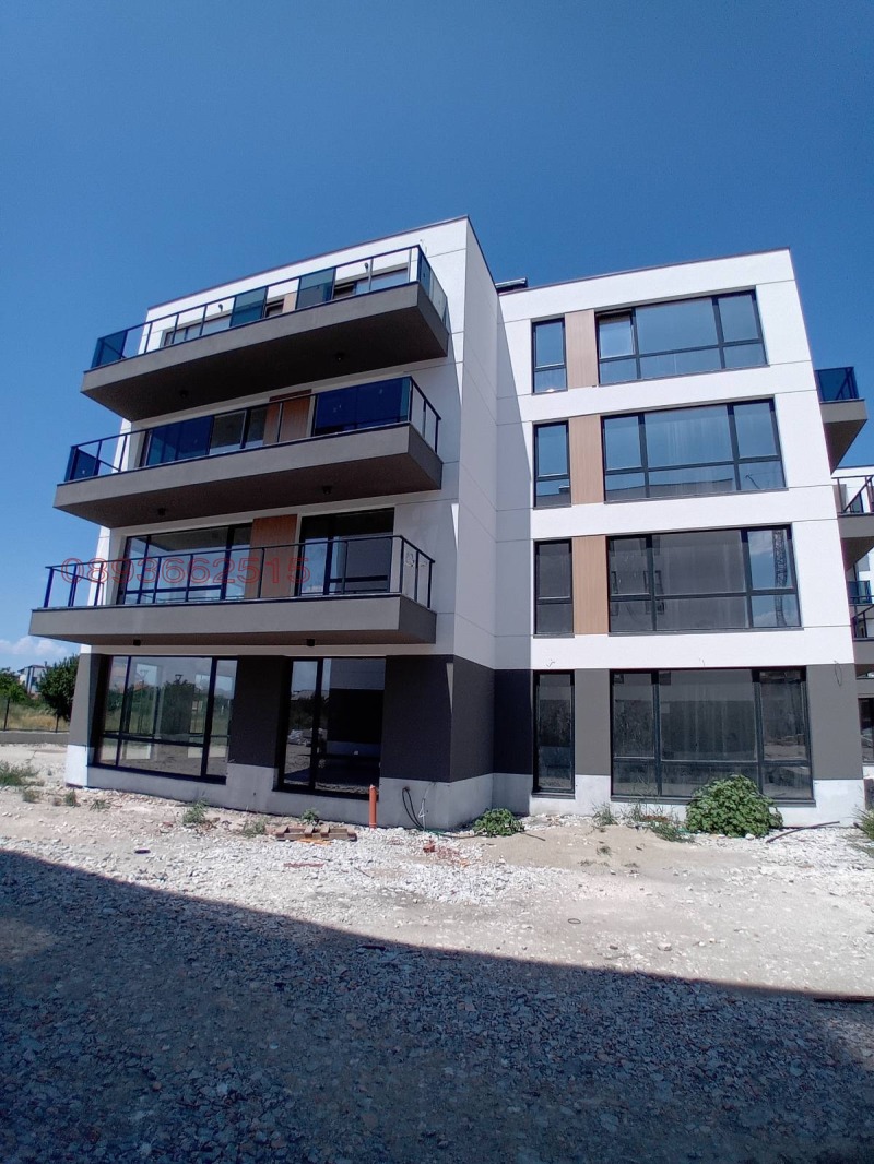 Продава  2-стаен град Пловдив , Остромила , 72 кв.м | 18142218 - изображение [2]