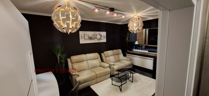 Продава 3-СТАЕН, град София, Овча купел 2 • 210500 € / 411702.21 лв. • 18180009 1