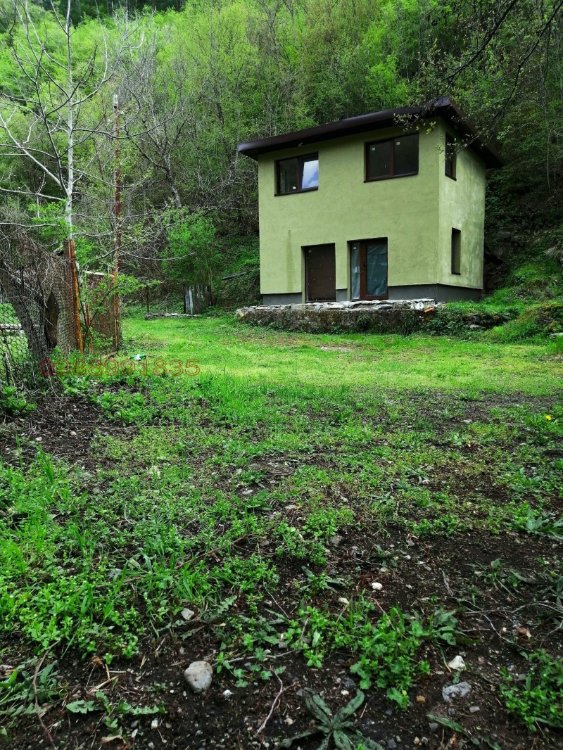 Продава  Вила област Благоевград , с. Бистрица , 40 кв.м | 11377289 - изображение [2]