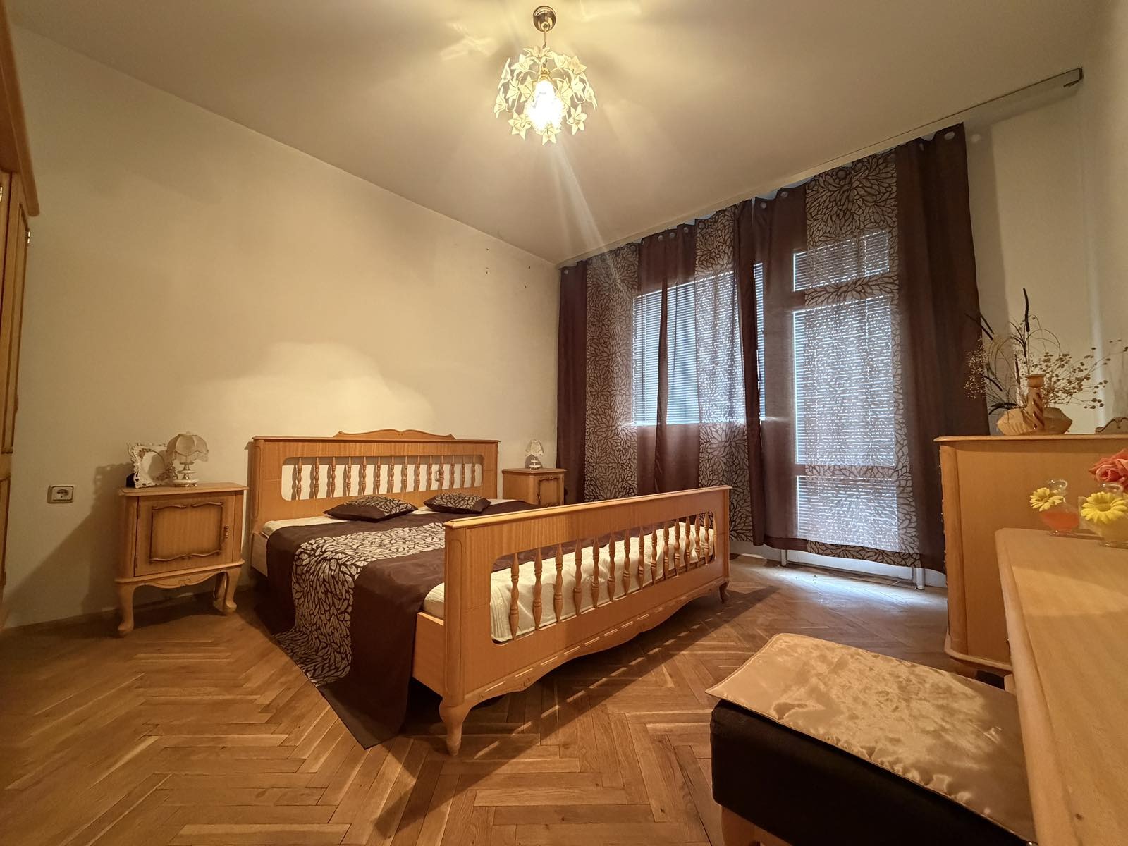 Продава МНОГОСТАЕН, гр. Шумен, Болницата