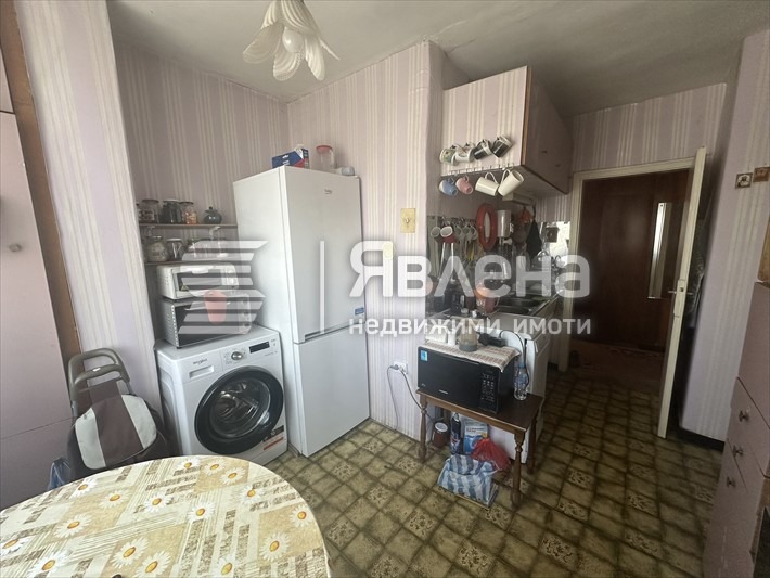 Продава МНОГОСТАЕН, гр. Пловдив, Кючук Париж, снимка 2 - Апартаменти - 55548425