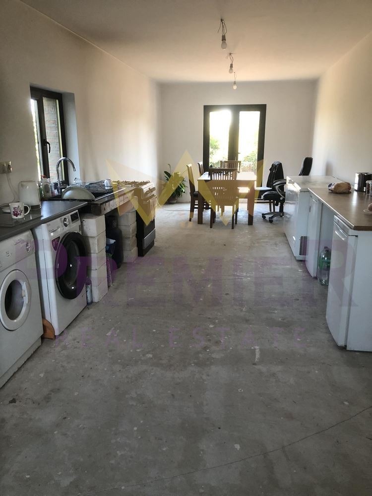 Продава КЪЩА, с. Изгрев, област Варна, снимка 9 - Къщи - 53505244