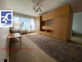3-стаен град София, Фондови жилища 10