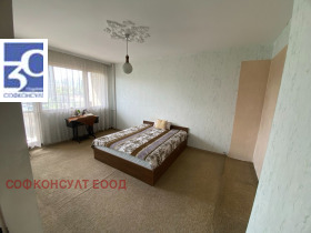 3-стаен град София, Фондови жилища 8