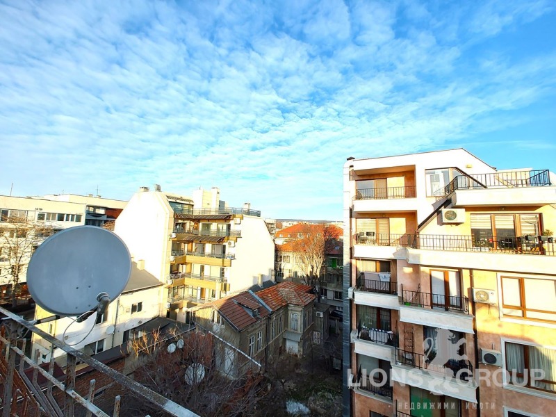 Продава 3-СТАЕН, гр. Варна, Централна поща, снимка 11 - Апартаменти - 53103830