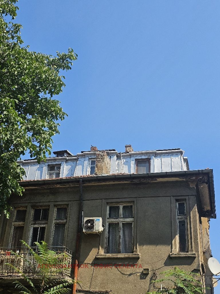 Продава  Ателие, таван град София , Център , 76 кв.м | 24386315