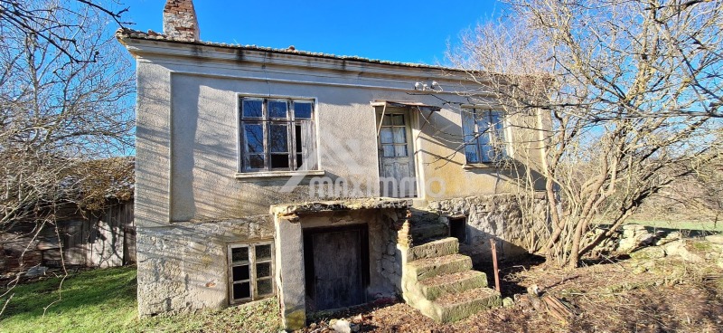 Продава КЪЩА, с. Водица, област Варна