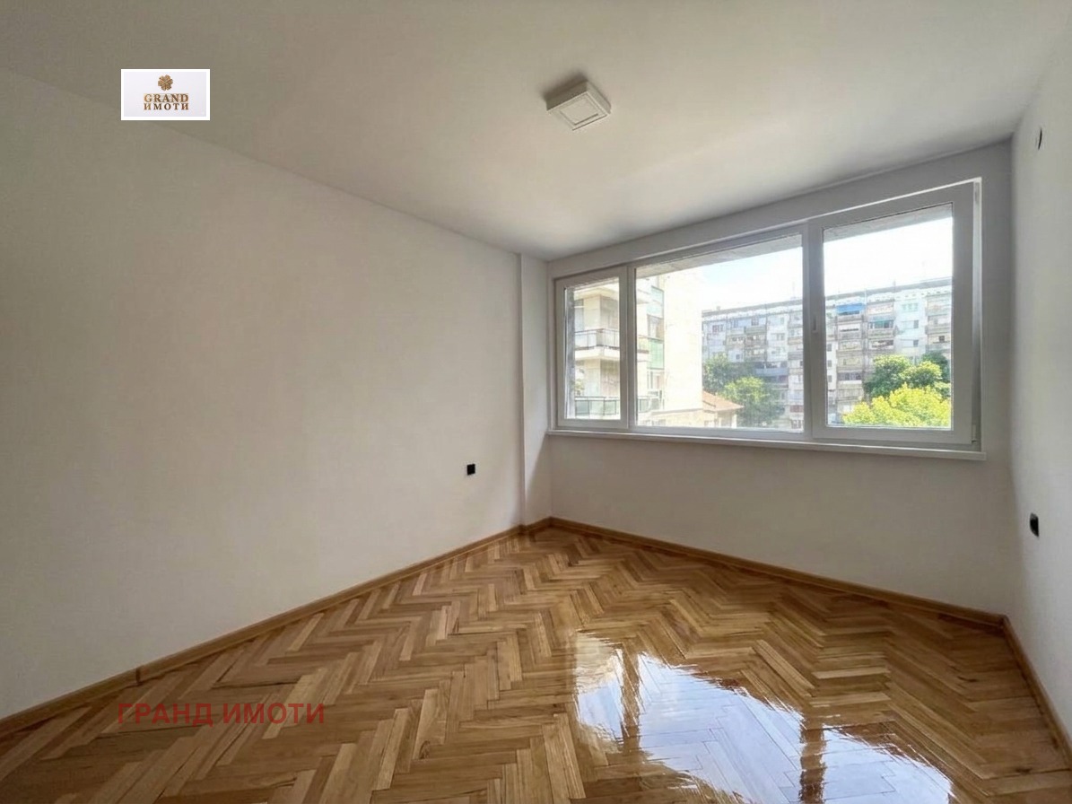 Продава 3-СТАЕН, гр. Русе, Широк център, снимка 2 - Апартаменти - 56733073
