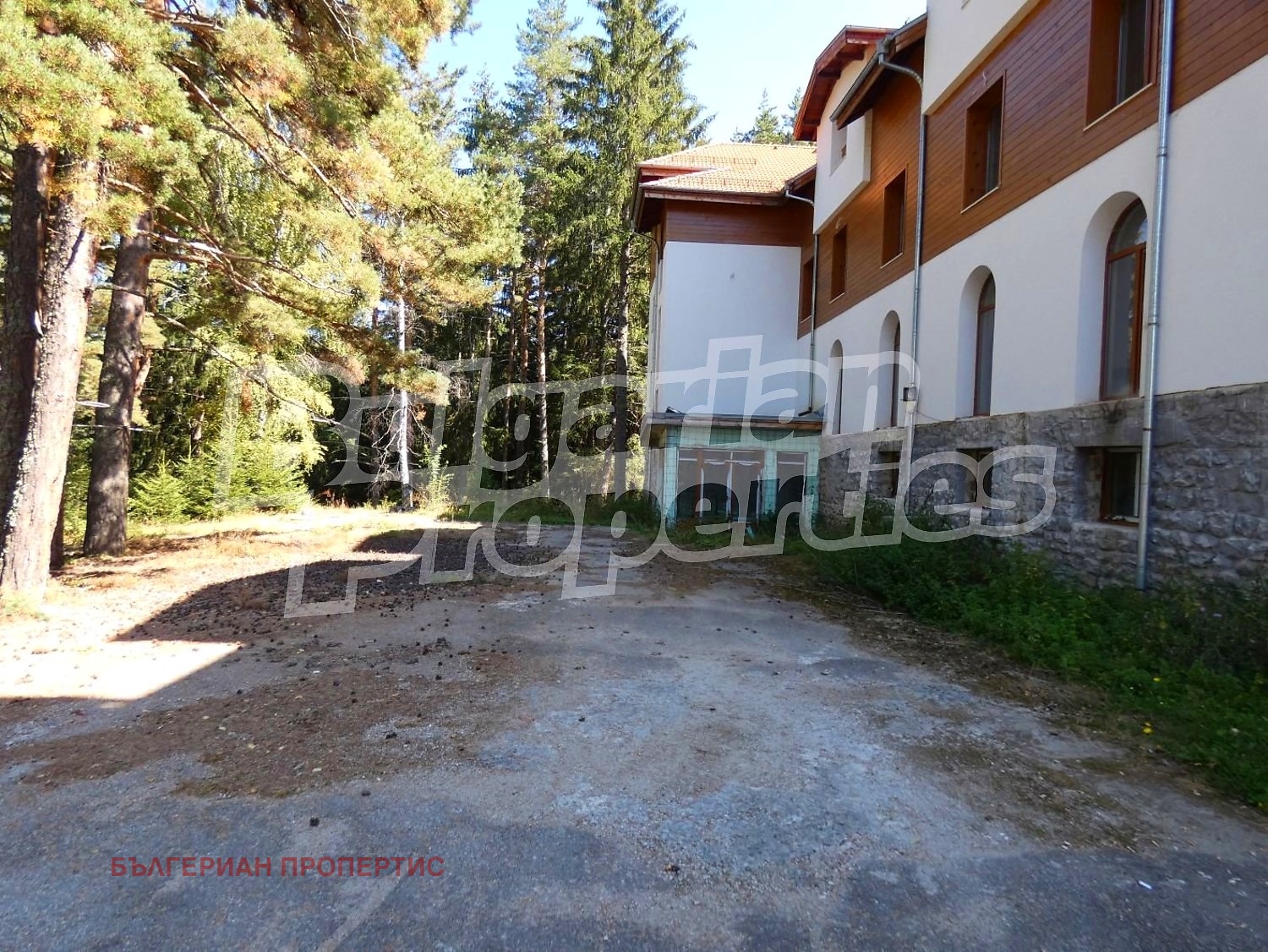 Продава ХОТЕЛ, с. Говедарци, област София област, снимка 10 - Хотели - 56109210