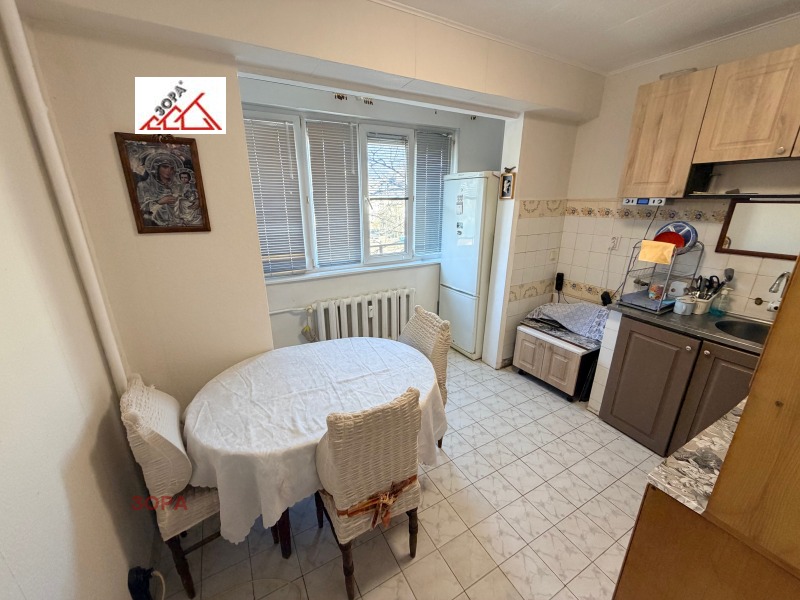 Продава 2-СТАЕН в град Враца, Дъбника - 63 кв.м / 92 800 € » 181 501.02 лв., ЗОРА