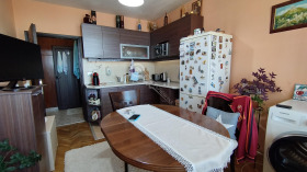 Продажба на четеристайни апартаменти в град Велико Търново — страница 6 - изображение 14 