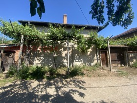 КЪЩА, 60 m2