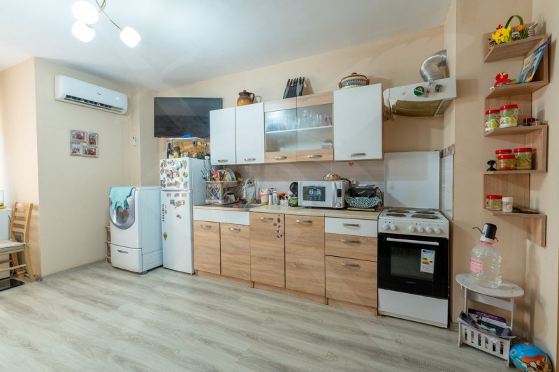Продава  2-стаен град Варна , Възраждане 1 , 61 кв.м | 25202229 - изображение [2]