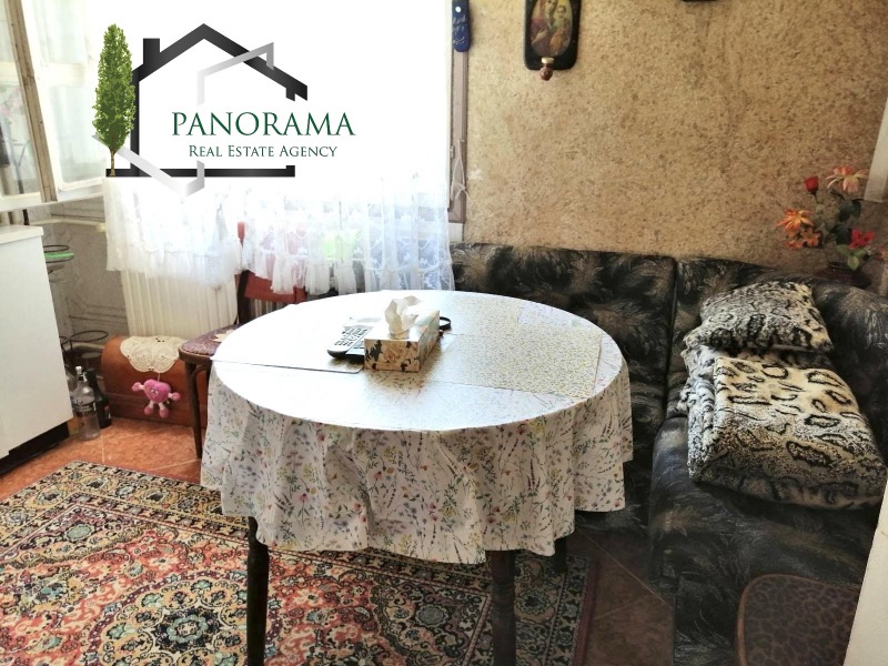 Продава 3-СТАЕН, гр. Шумен, 2-ри корпус, снимка 3 - Апартаменти - 52374484