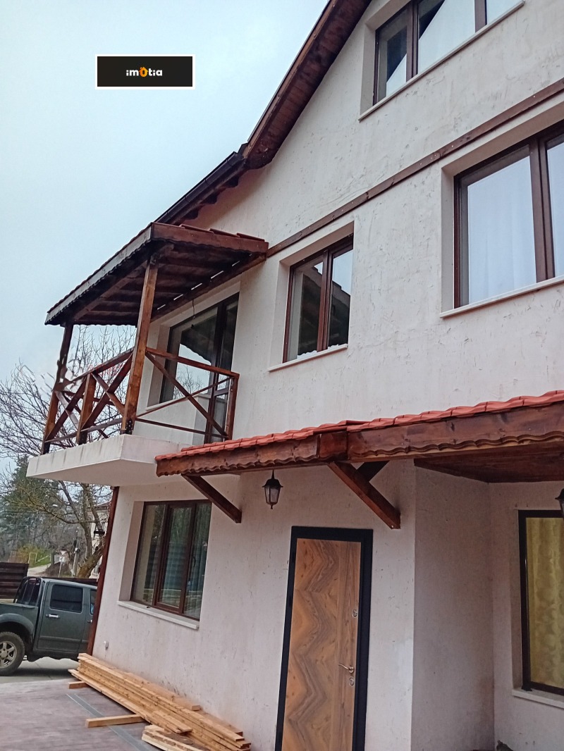 Продава КЪЩА, с. Сливек, област Ловеч, снимка 2 - Къщи - 53170288