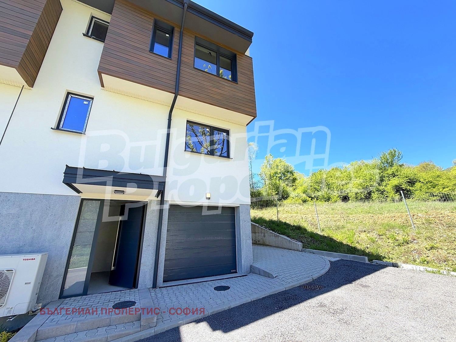 Продава КЪЩА, гр. София, с. Владая, снимка 2 - Къщи - 56109162