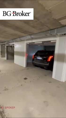 ГАРАЖ, ПАРКОМЯСТО, 18 m2