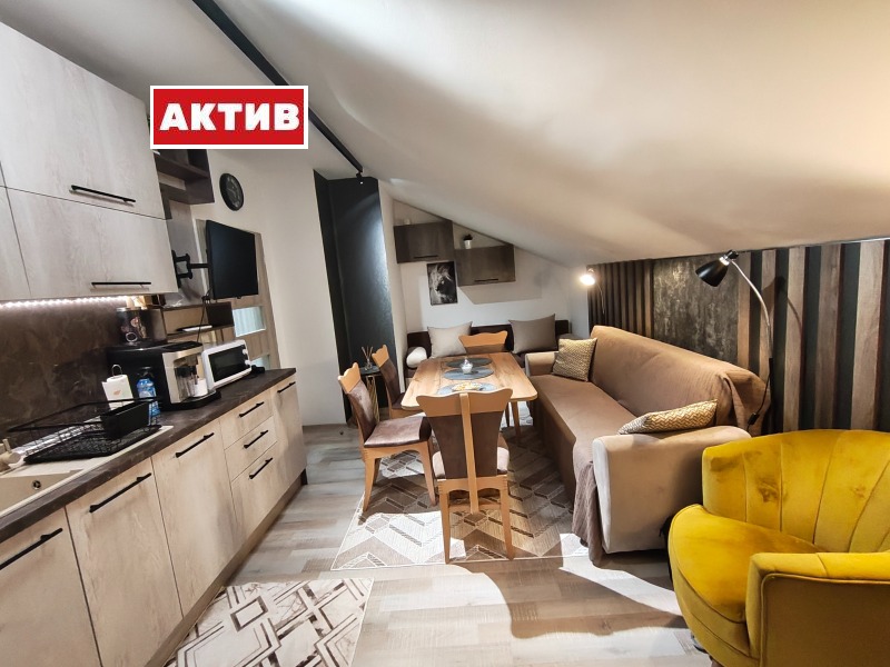 Продава 2-СТАЕН, гр. Търговище, Боровец