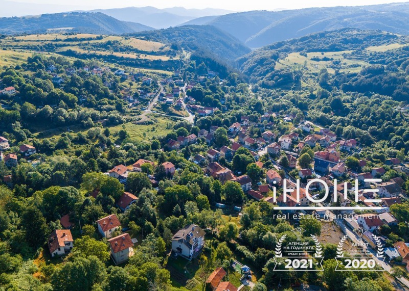 Eladó  Ház Sofia , Zseleznica , 500 négyzetméter | 37189306