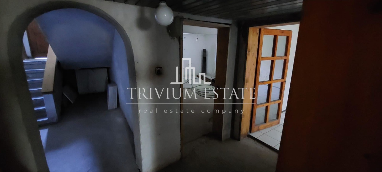 Продава ЕТАЖ ОТ КЪЩА, гр. Пловдив, Център, снимка 10 - Етаж от къща - 54250219