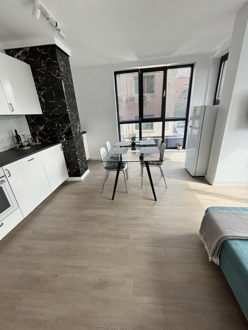 Продава  2-стаен град Варна , Левски 1 , 72 кв.м | 11765826 - изображение [4]