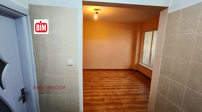 Продава 2-СТАЕН, гр. Пловдив, Тракия