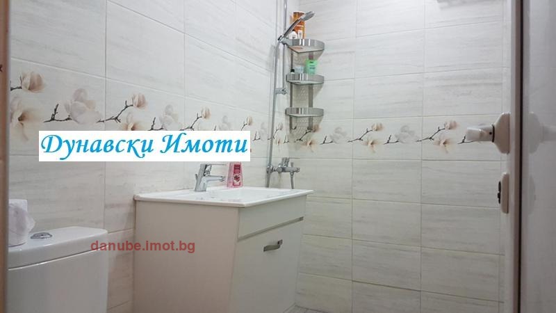 Продава 3-СТАЕН, гр. Русе, Възраждане, снимка 8 - Апартаменти - 55407108