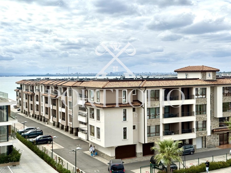 De vânzare  3+ dormitor Burgas , Sarafovo , 235 mp | 56104118