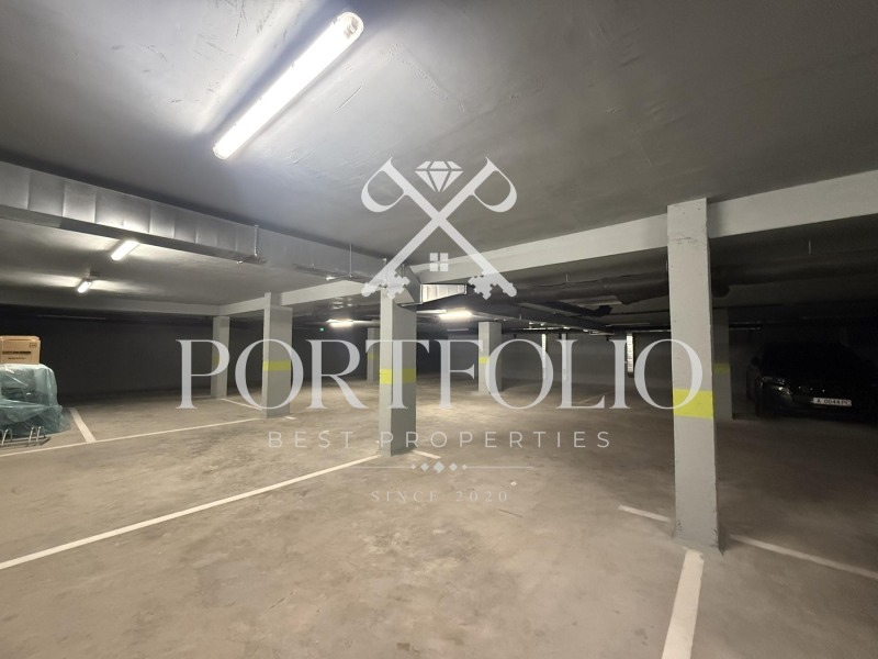 De vânzare  3+ dormitor Burgas , Sarafovo , 235 mp | 56104118 - imagine [16]