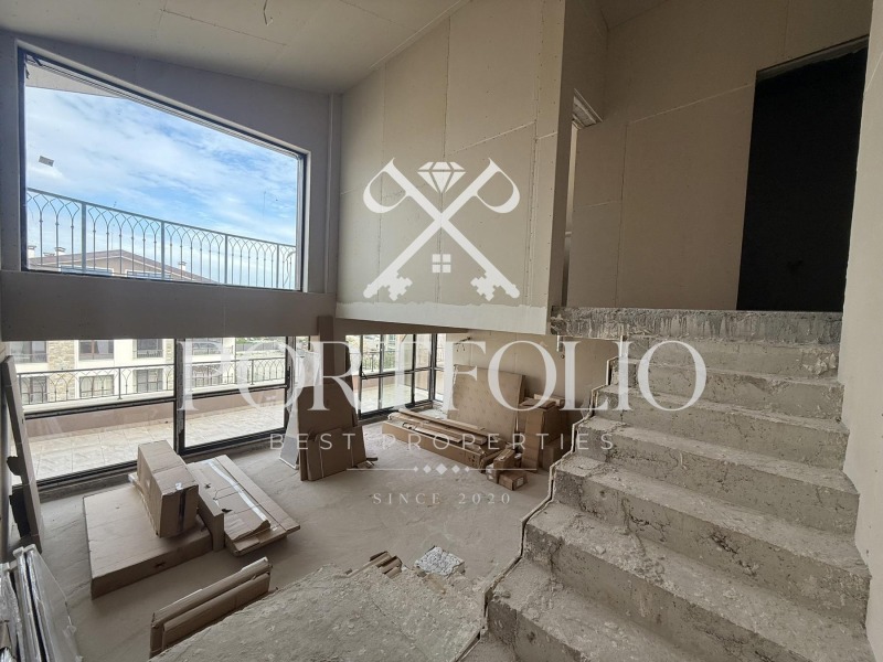 De vânzare  3+ dormitor Burgas , Sarafovo , 235 mp | 56104118 - imagine [4]