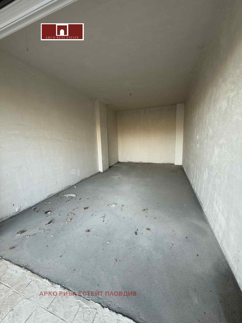 Продава ГАРАЖ, ПАРКОМЯСТО, гр. Пловдив, Кючук Париж