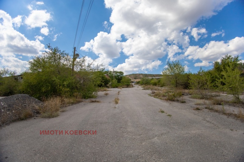 Na prodej  Průmyslová budova oblast Sofia , Opicvet , 3000 m2 | 49509188 - obraz [2]