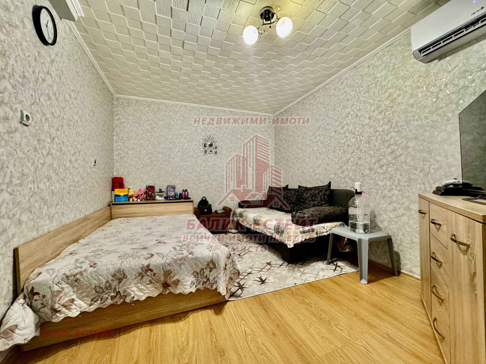 Продава КЪЩА, гр. Добрич, Център, снимка 3 - Къщи - 54633745