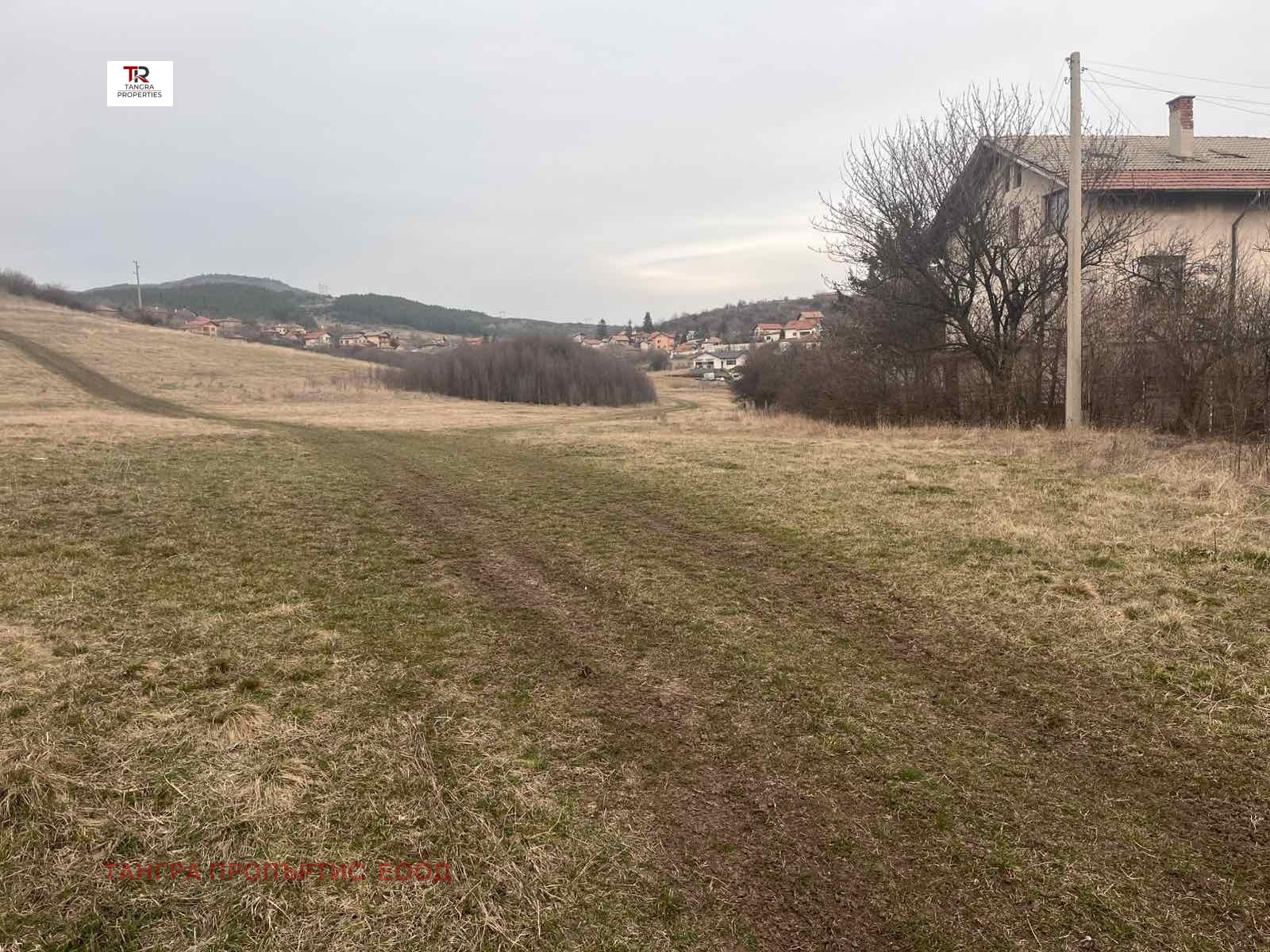 Продава ПАРЦЕЛ, с. Люлин, област Перник, снимка 3 - Парцели - 53687813