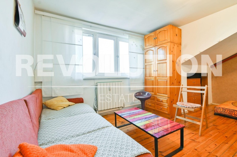 Продава 1-СТАЕН в град София, Лозенец - 25 кв.м / 124 000 € » 242 522.92 лв., РЕВОЛЮШЪН ЕСТЕЙТ