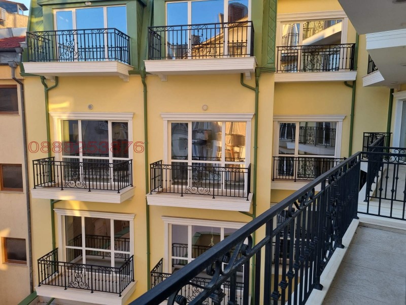 Продава МНОГОСТАЕН, гр. Русе, Център, снимка 7 - Апартаменти - 52792241