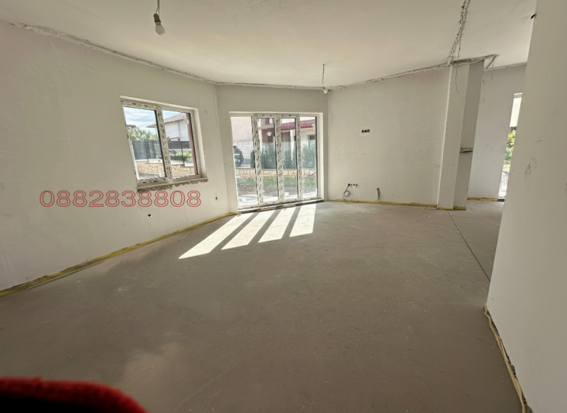 Продава КЪЩА, гр. Варна, с. Звездица, снимка 2 - Къщи - 52781930