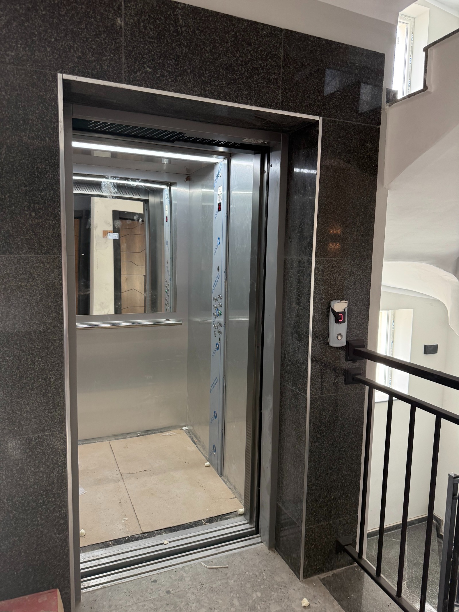Продава 2-СТАЕН, гр. Приморско, област Бургас, снимка 2 - Апартаменти - 54668025