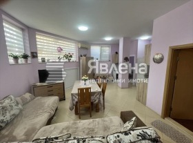 1 Schlafzimmer Winiza, Warna