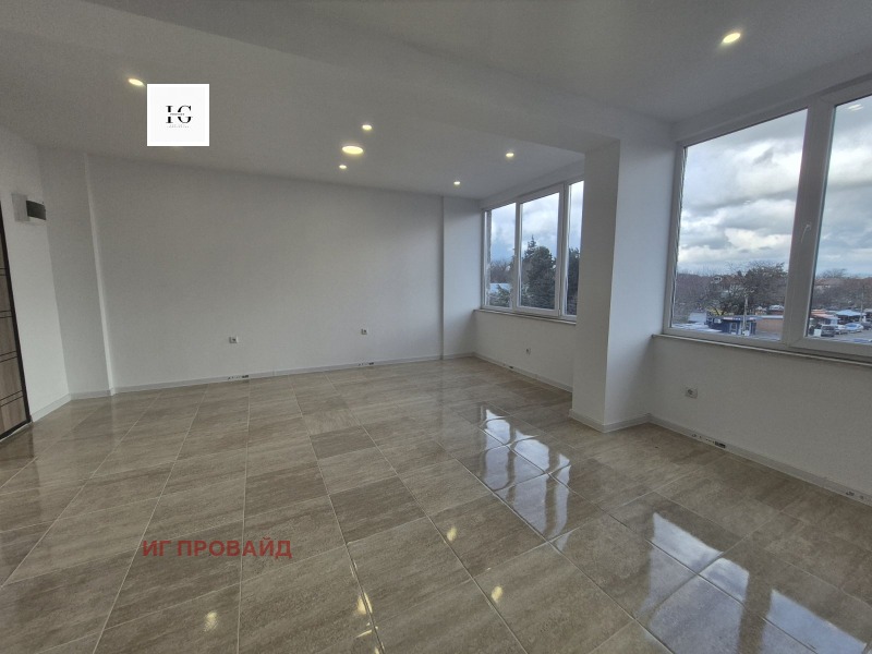 Продава 2-СТАЕН, гр. Бургас, Долно Езерово, снимка 2 - Апартаменти - 52391135