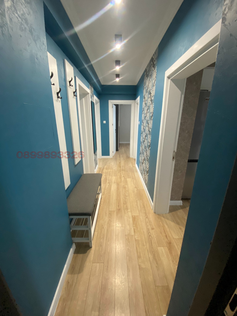 À venda  2 quartos Plovdiv , Mladejki Halm , 100 m² | 54374567 - imagem [2]