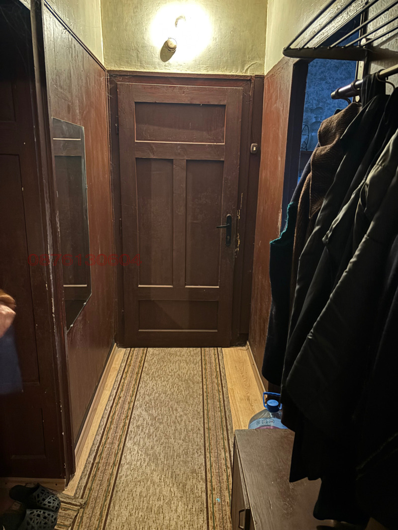 Продава 3-СТАЕН, гр. Шумен, Военно училище, снимка 3 - Апартаменти - 52672387