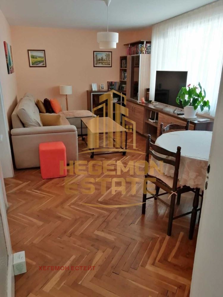 Продава 3-СТАЕН, гр. Варна, Левски 1