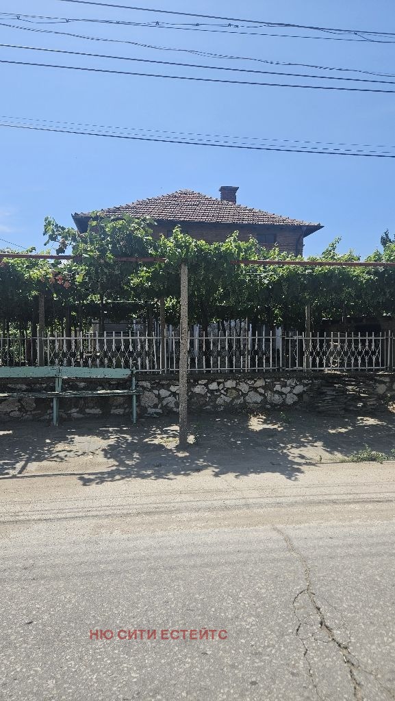 Продава  Къща област Пловдив , с. Кадиево , 170 кв.м | 14007447 - изображение [2]