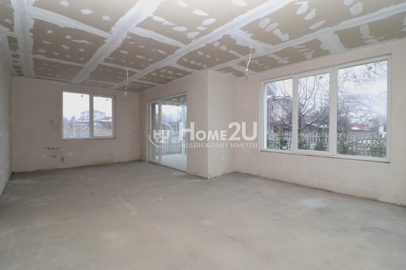 Продава КЪЩА, гр. Пловдив, Коматево