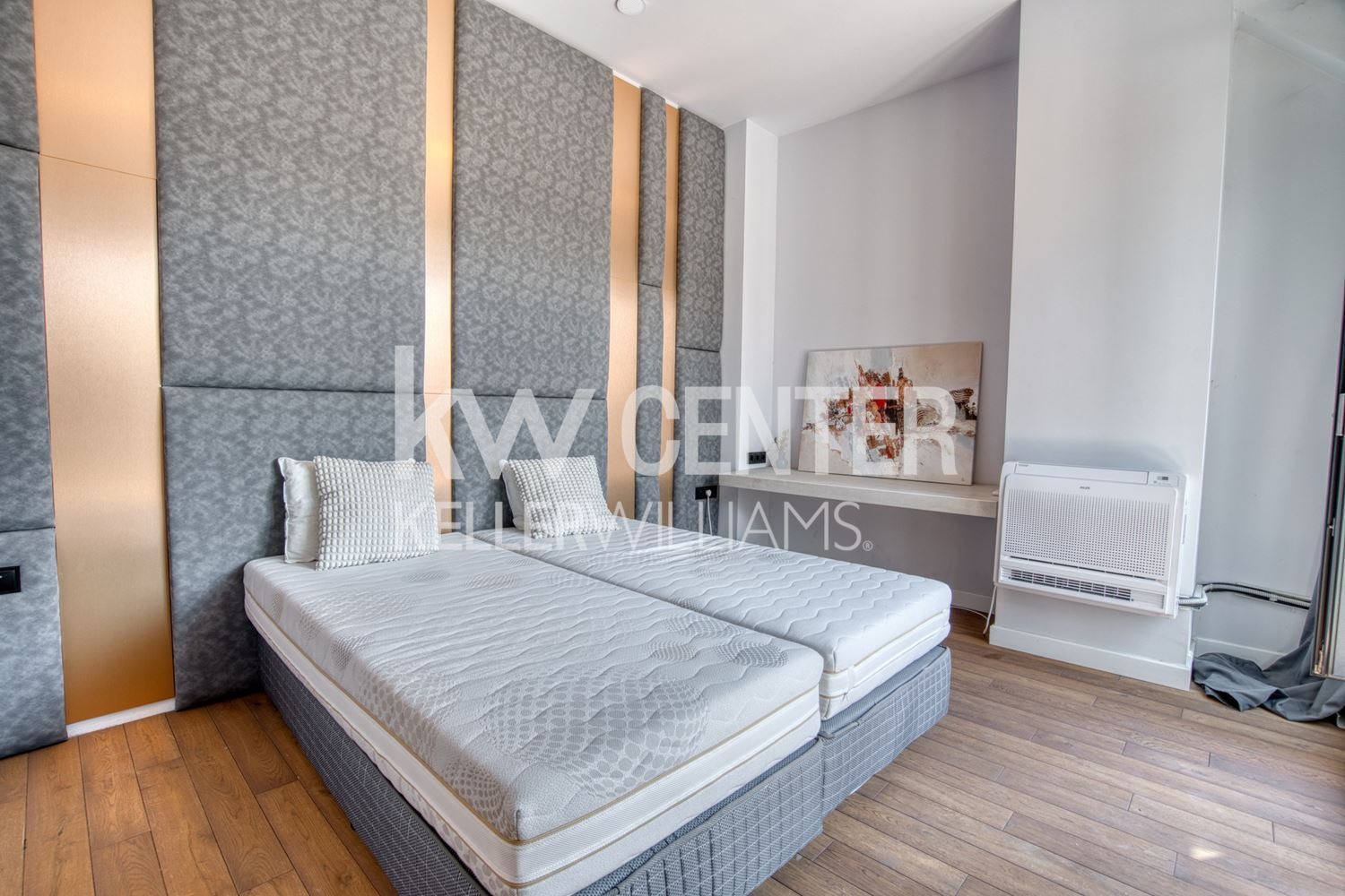 Продава МНОГОСТАЕН, гр. София, Център, снимка 12 - Апартаменти - 56271506