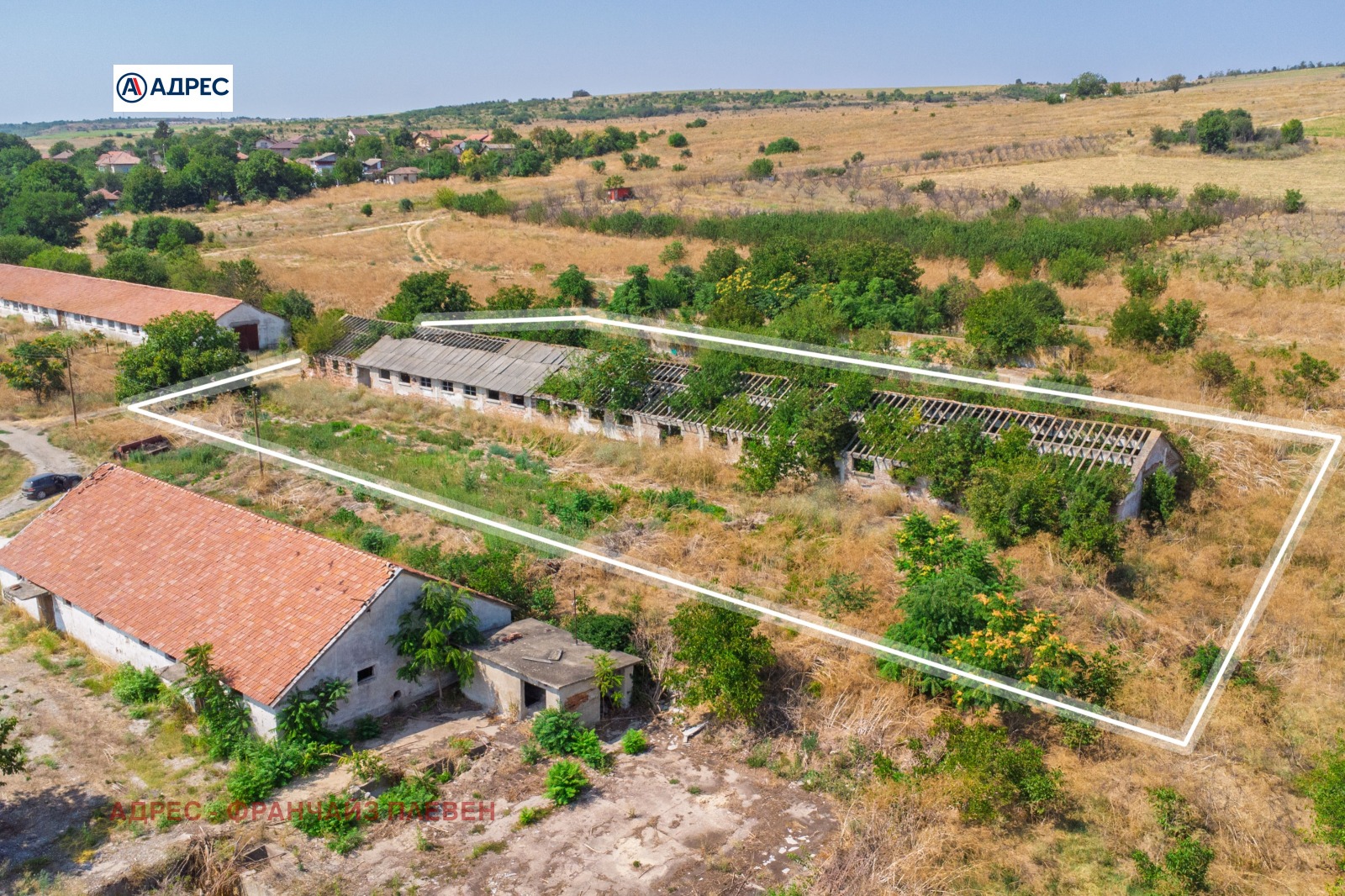 Продава СКЛАД, с. Буковлък, област Плевен, снимка 3 - Складове - 55941582