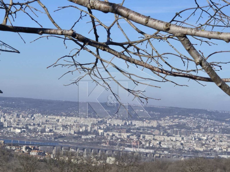 Продава ПАРЦЕЛ в град Варна, м-т Боровец - север - 1085 кв.м / 140 000 € » 273 816.20 лв., АГЕНЦИЯ КУРТЕВ